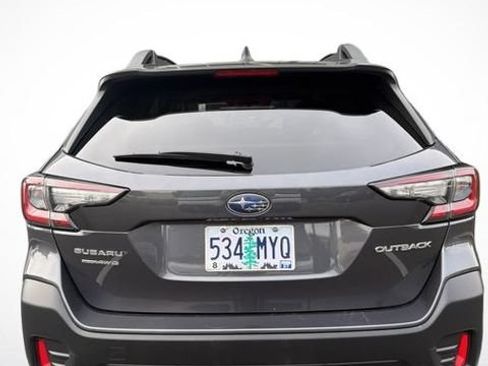 Used 2020 Subaru Outback Limited AWD/4WD image 6