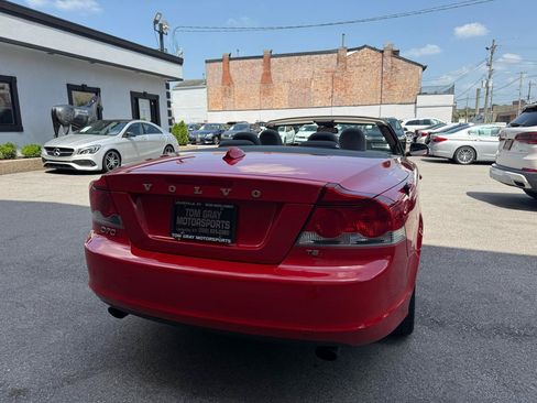 Used 2010 Volvo C70 T5 FWD image 3