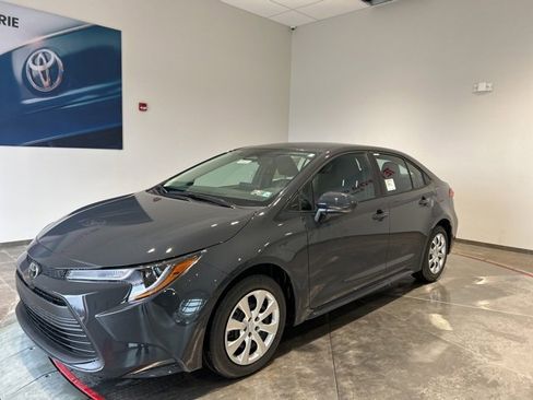 New 2026 Toyota Corolla LE image 2