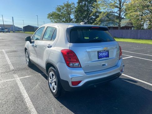 Used 2017 Chevrolet Trax LS FWD image 5