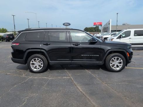 Used 2022 Jeep Grand Cherokee L Limited AWD/4WD image 8
