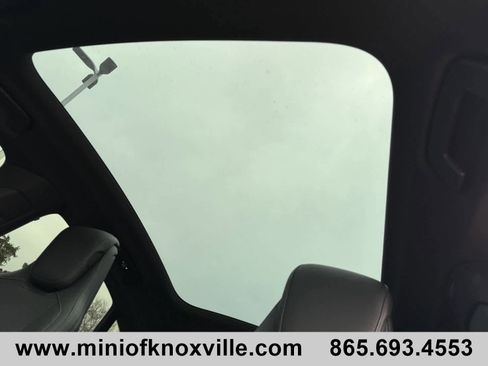 Used 2023 Porsche Taycan image 29