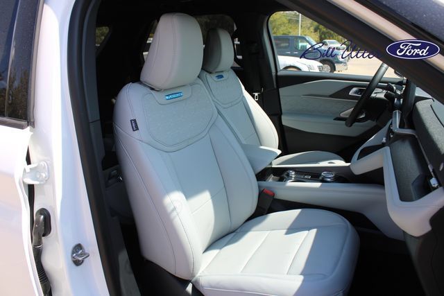 New 2027 Ford Explorer Platinum w/ 3.0L Ultimate Package RWD image 7