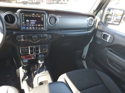 Used 2023 Jeep Wrangler Unlimited Rubicon 4xe w/ Safety Group image 17