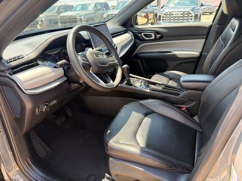 Used 2024 Jeep Compass Limited AWD/4WD image 18