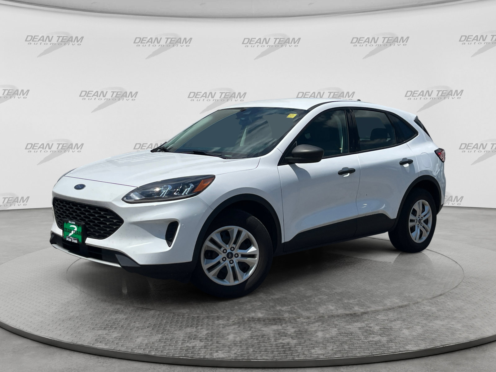 Used 2022 Ford Escape S AWD/4WD image 3