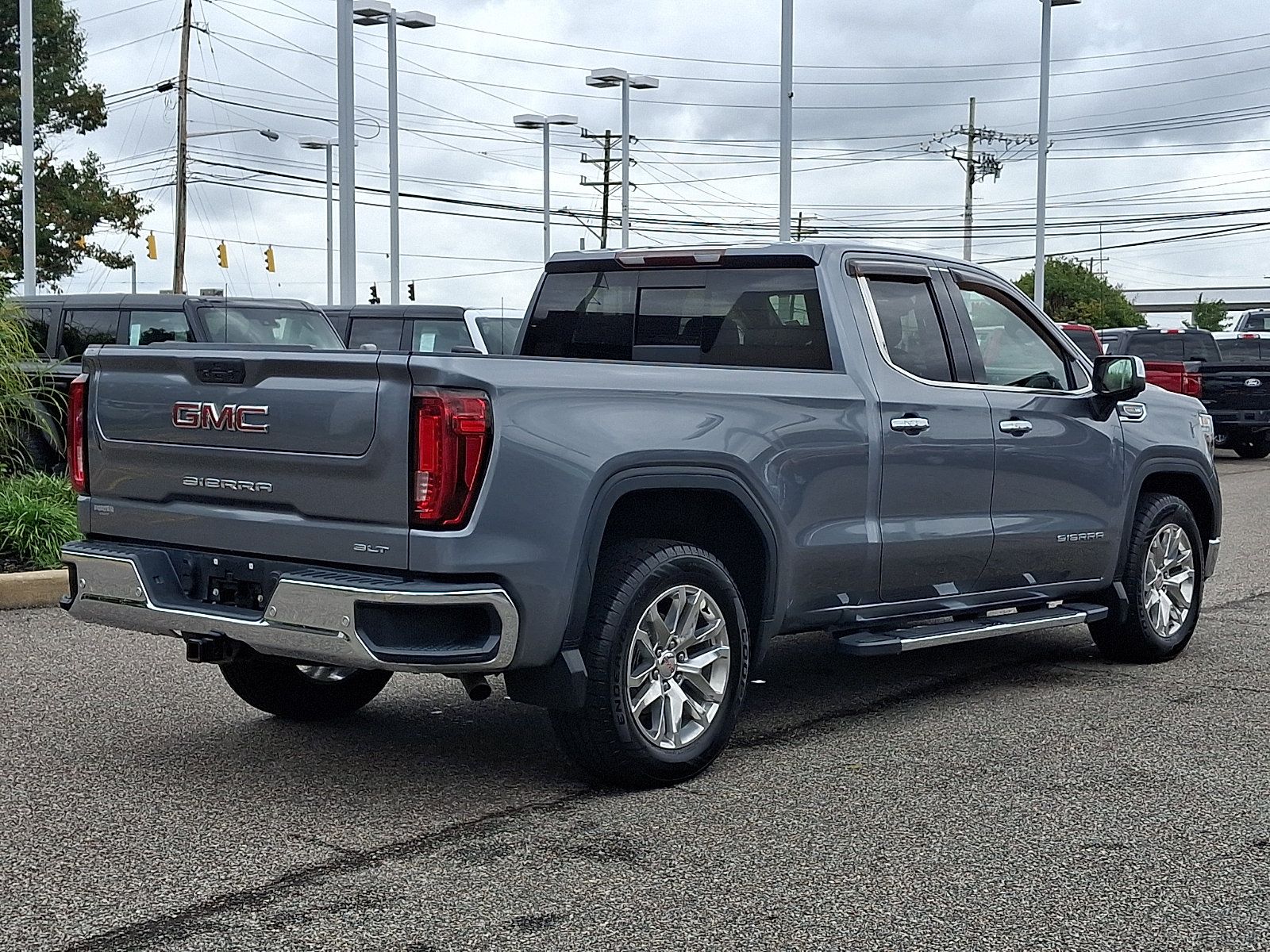 Used 2019 GMC Sierra 1500 SLT w/ SLT Premium Package RWD image 11