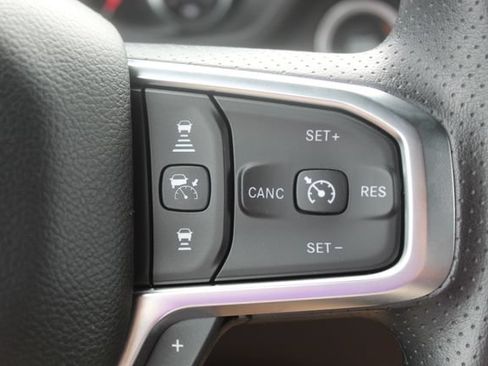 New 2026 RAM 1500 Express AWD/4WD image 18