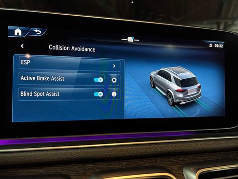 Certified 2025 Mercedes-Benz GLE 350 4MATIC image 39