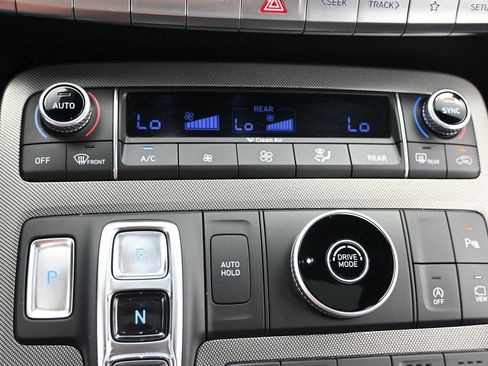 Used 2020 Hyundai Palisade Limited FWD image 17