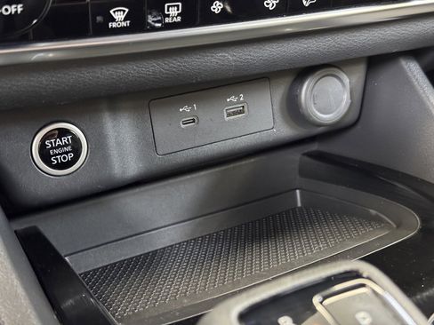 Used 2023 Nissan Rogue SV image 34