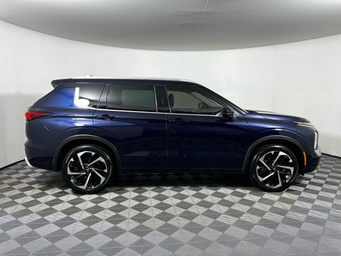Used 2022 Mitsubishi Outlander SEL image 4