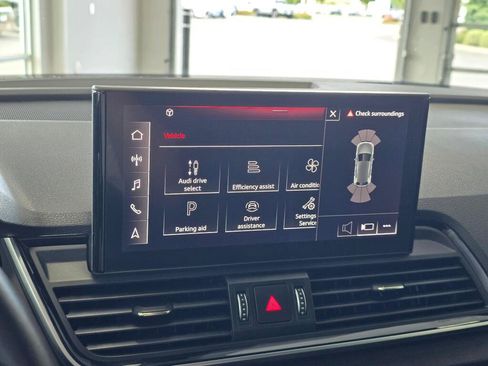 Used 2022 Audi Q5 2.0T Premium w/ Convenience Package AWD/4WD image 26