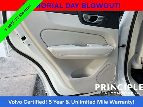 Certified 2025 Volvo XC60 B5 Core AWD/4WD image 32