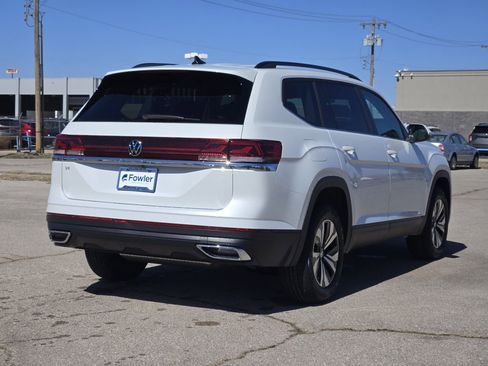 New 2026 Volkswagen Atlas SE image 4