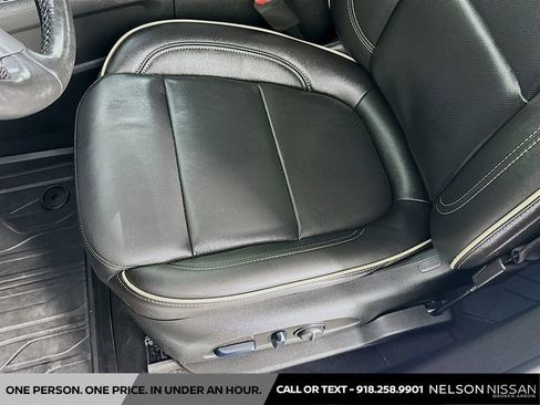 Used 2024 Chevrolet Traverse Premier w/ Redline Edition AWD/4WD image 20