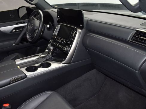 Used 2023 Lexus LX 600 F Sport image 23