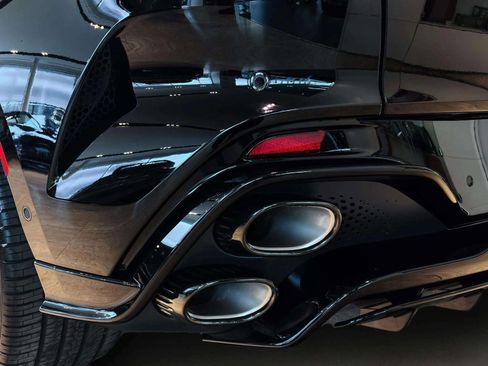 New 2026 Aston Martin DBX S image 49