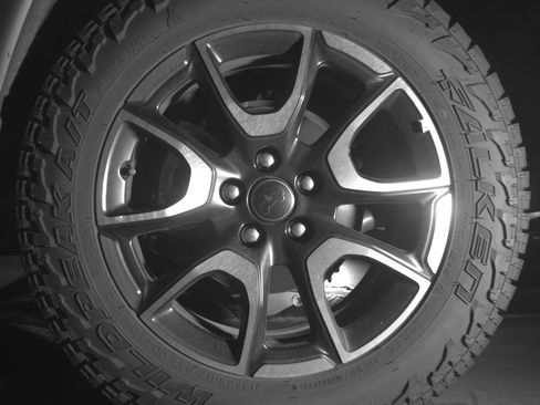 Used 2025 Jeep Compass Trailhawk image 14