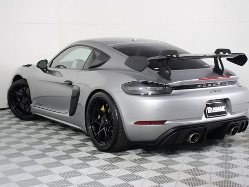Certified 2025 Porsche 718 Cayman GT4 RS RWD image 3