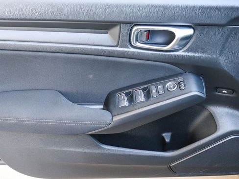 Certified 2025 Honda Civic Sport image 24