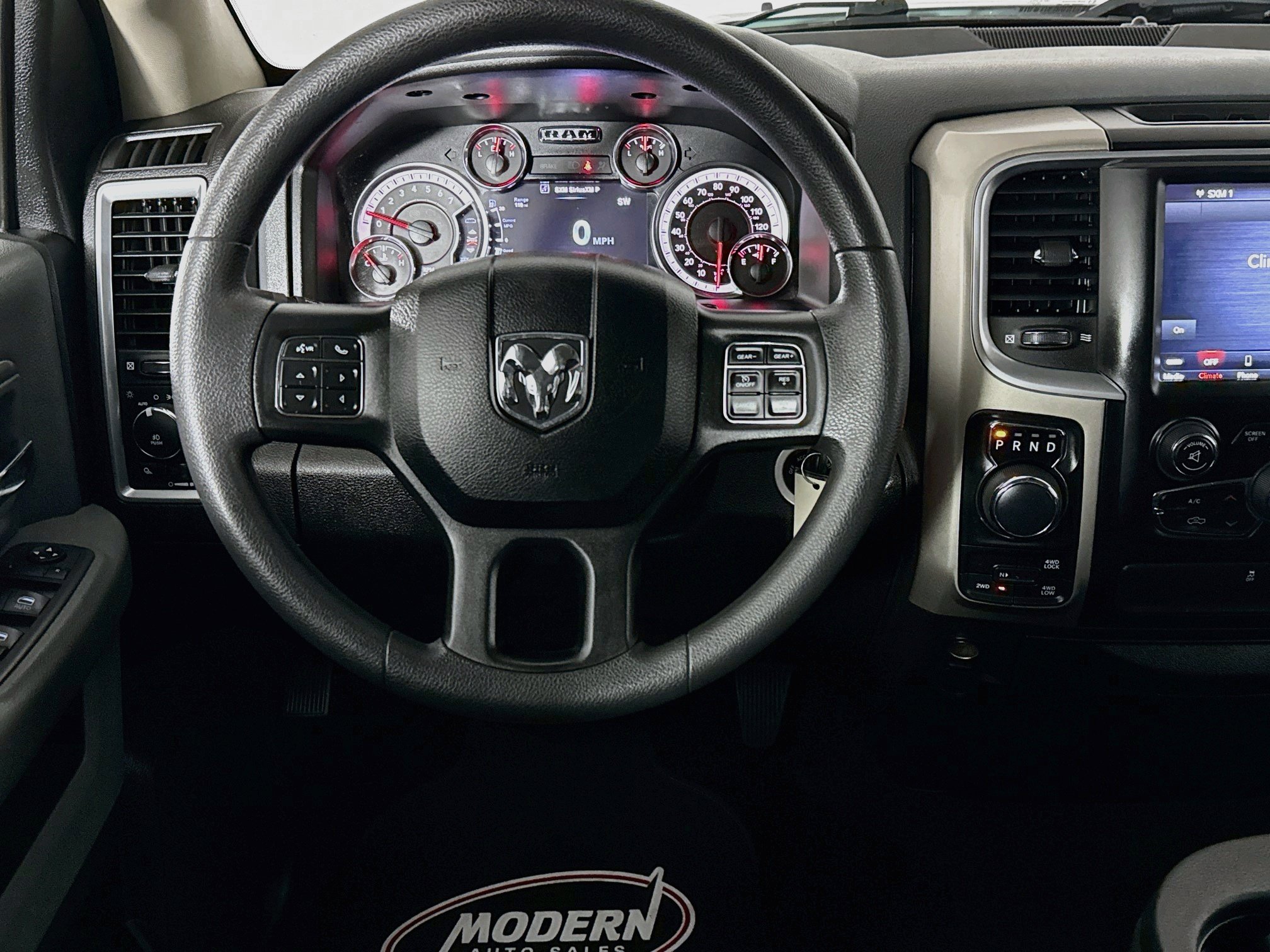 Used 2020 RAM 1500 Classic SLT AWD/4WD image 23