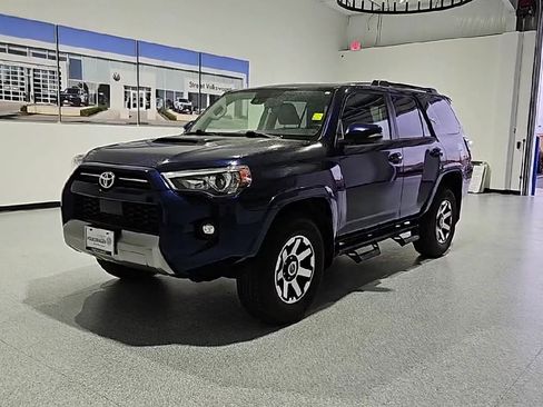 Used 2021 Toyota 4Runner TRD Off-Road Premium AWD/4WD image 4