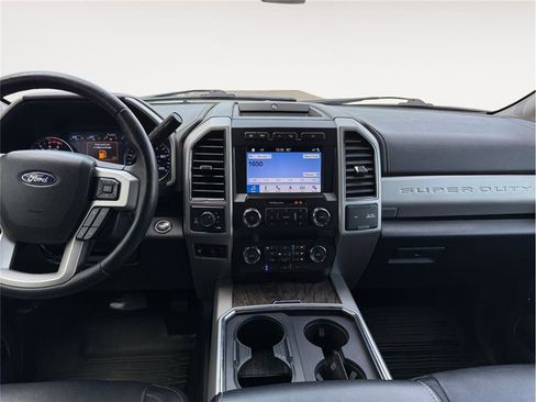 Used 2019 Ford F250 Lariat w/ Lariat Ultimate Package image 11