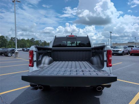 New 2026 RAM 1500 Laramie AWD/4WD image 6