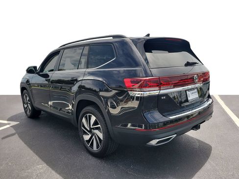 Used 2024 Volkswagen Atlas SE FWD image 4