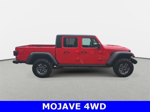New 2025 Jeep Gladiator Mojave w/ Convenience Group image 4