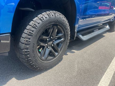 Used 2022 Chevrolet Silverado 1500 LT Trail Boss AWD/4WD image 4