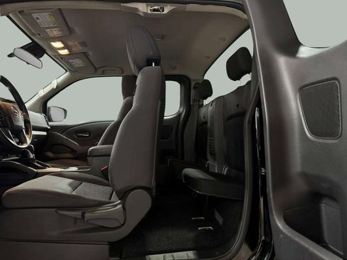 Used 2022 Nissan Frontier S w/ Technology Package image 21