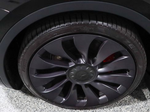 Used 2021 Tesla Model Y Performance AWD/4WD image 11