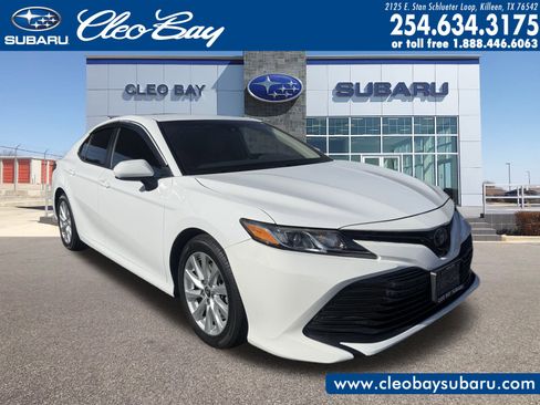 Used 2019 Toyota Camry LE image 1