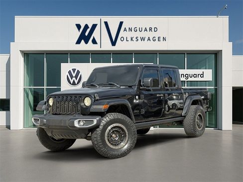 Used 2021 Jeep Gladiator Sport image 1