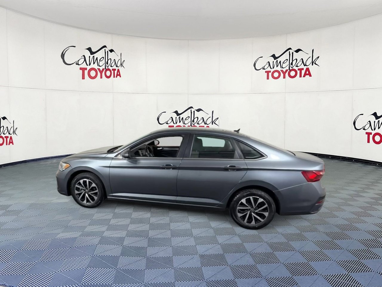 Used 2024 Volkswagen Jetta S FWD image 8