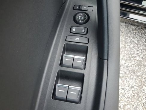 Certified 2025 Acura TLX w/ Technology Package image 18