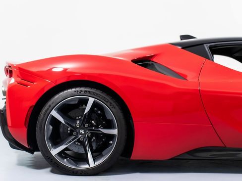 Certified 2021 Ferrari SF90 Stradale image 19