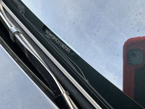 Used 2025 Volvo XC90 B5 Core image 30