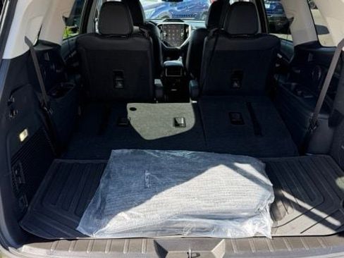Used 2026 Subaru Ascent Limited AWD/4WD image 13