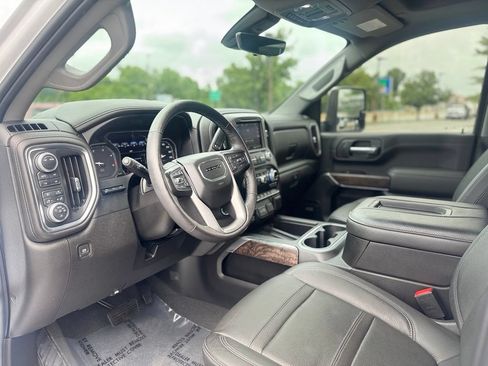 Used 2020 GMC Sierra 2500 Denali w/ Denali Ultimate Package AWD/4WD image 14