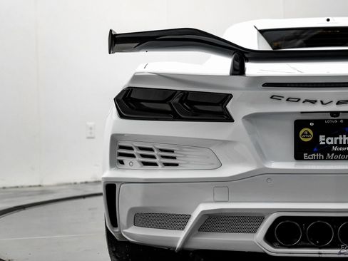 Used 2025 Chevrolet Corvette Z06 w/ Z07 Performance Package image 16