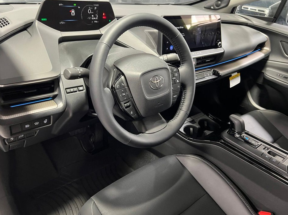 New 2027 Toyota Prius Limited AWD/4WD image 10