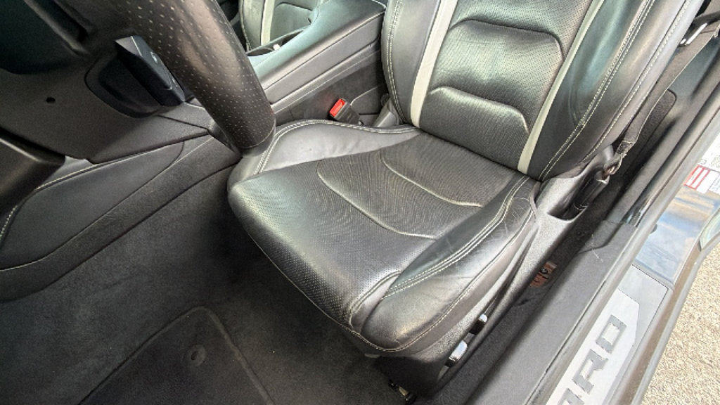 Used 2023 Chevrolet Camaro SS RWD image 17