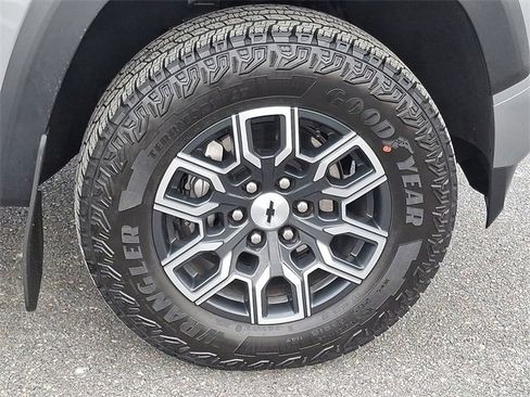 Certified 2023 Chevrolet Colorado Z71 w/ Advanced Trailering Package image 8