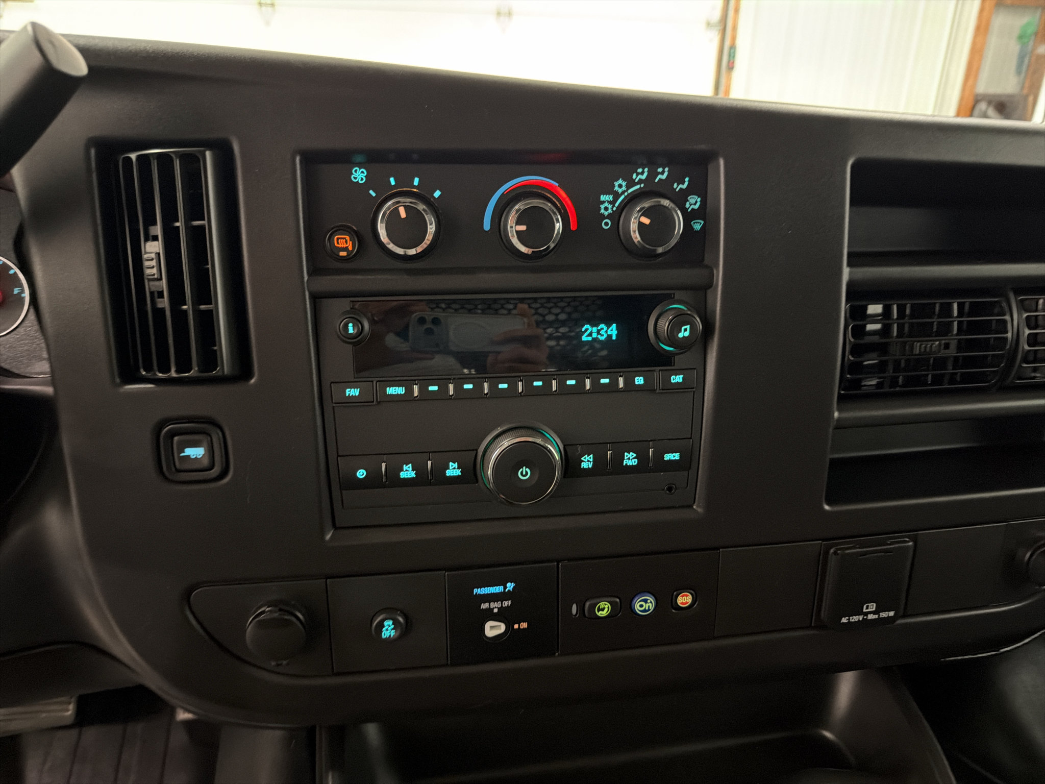 Used 2025 GMC Savana 2500 w/ Driver Convenience Package RWD image 16