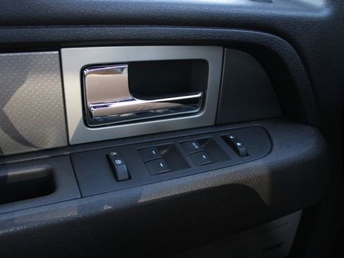 Used 2010 Ford F150 Raptor image 10