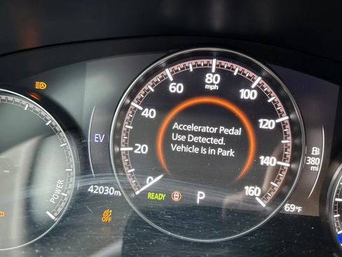 Used 2025 MAZDA CX-50 AWD 2.5 Hybrid w/ Premium Pkg image 8