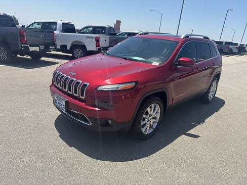 Used 2016 Jeep Cherokee Limited AWD/4WD image 3